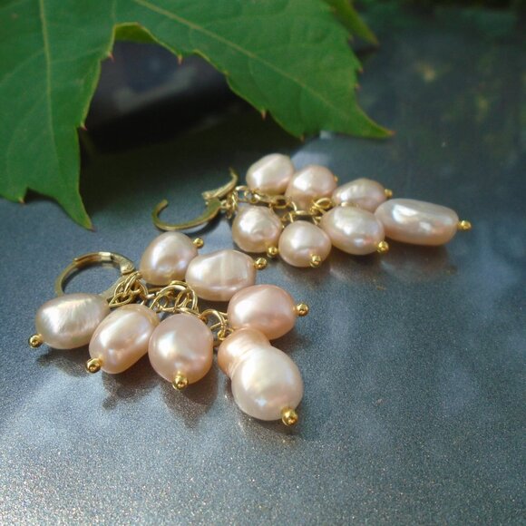 Peach Puff Pearl Dangle earrings, Lucky 7 freshwater potato pearls on huggie - Picture 3 of 7